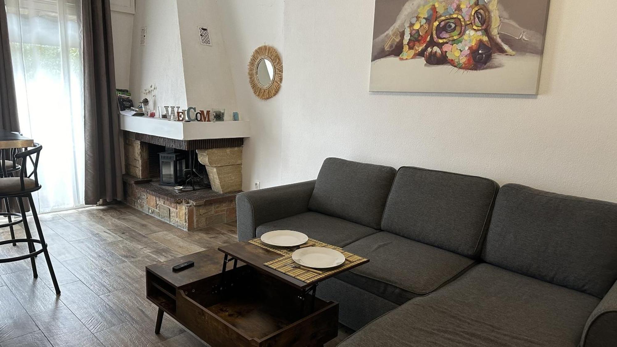 Apartement Maenat Borgo  Buitenkant foto