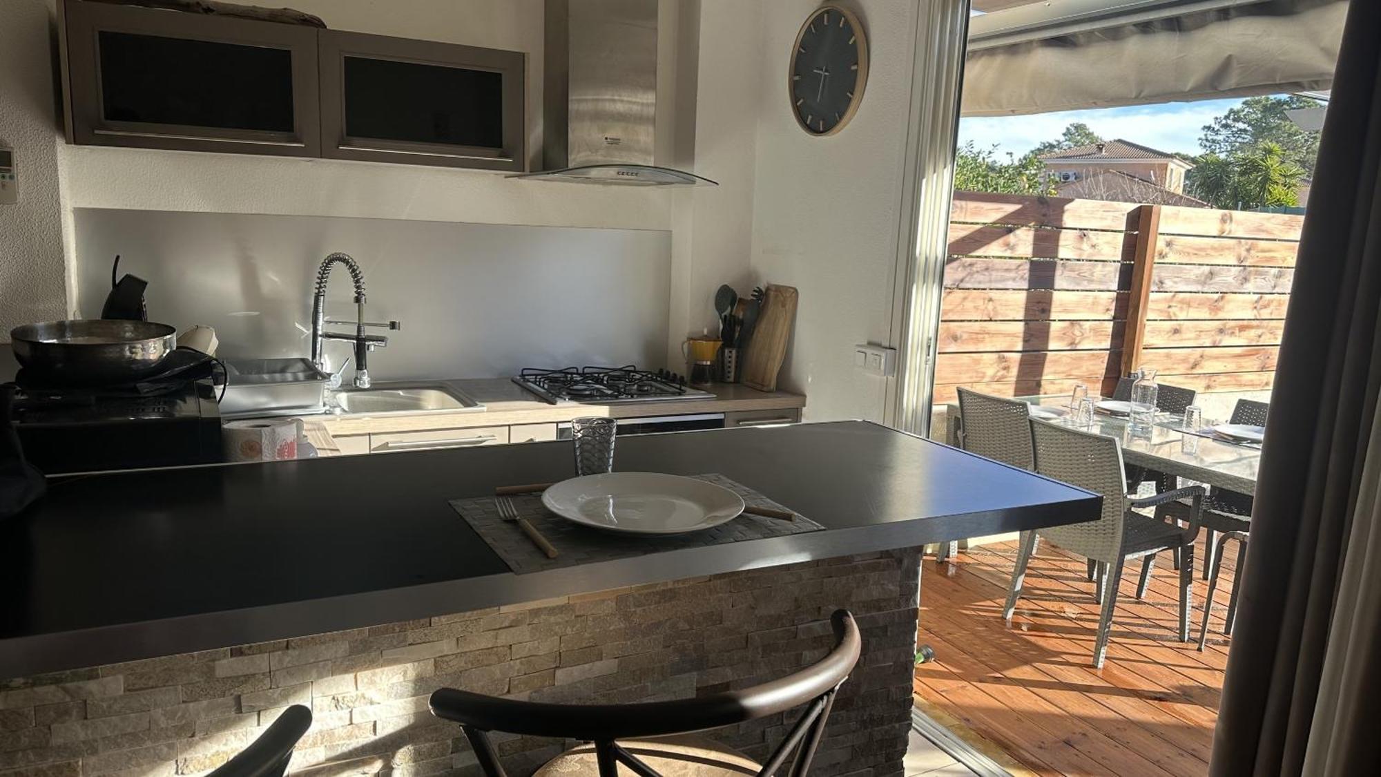 Apartement Maenat Borgo  Buitenkant foto