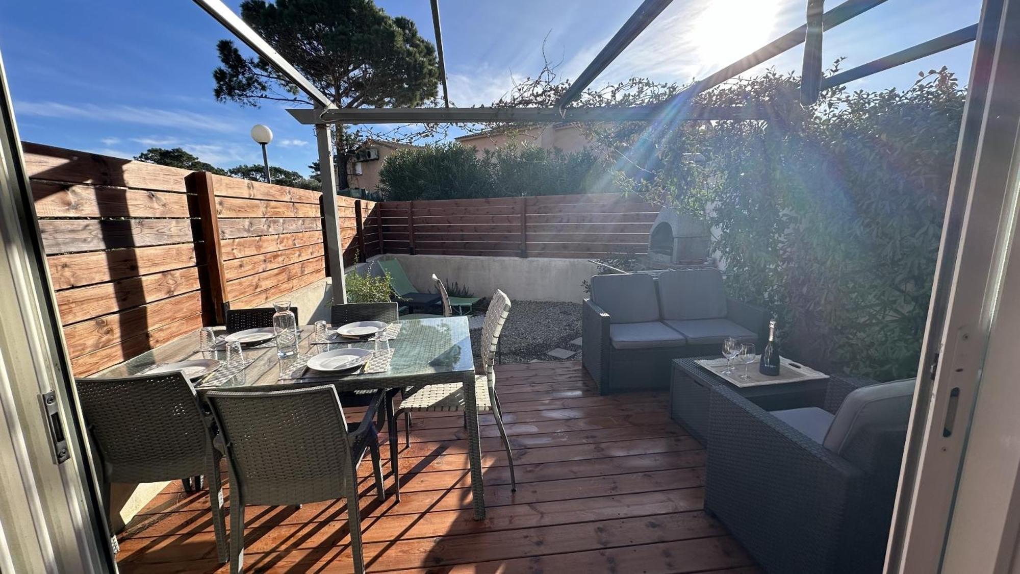 Apartement Maenat Borgo  Buitenkant foto