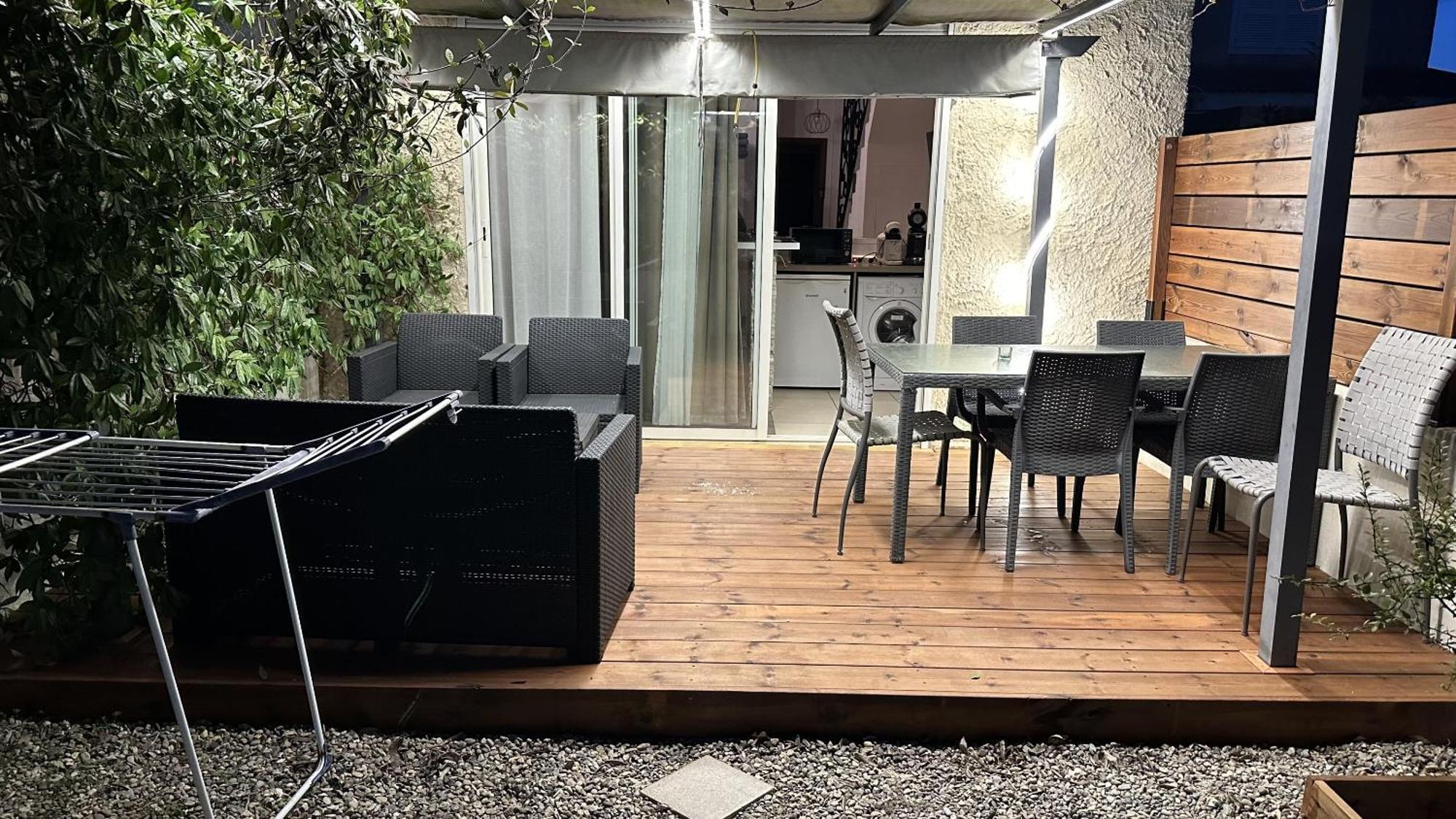 Apartement Maenat Borgo  Buitenkant foto